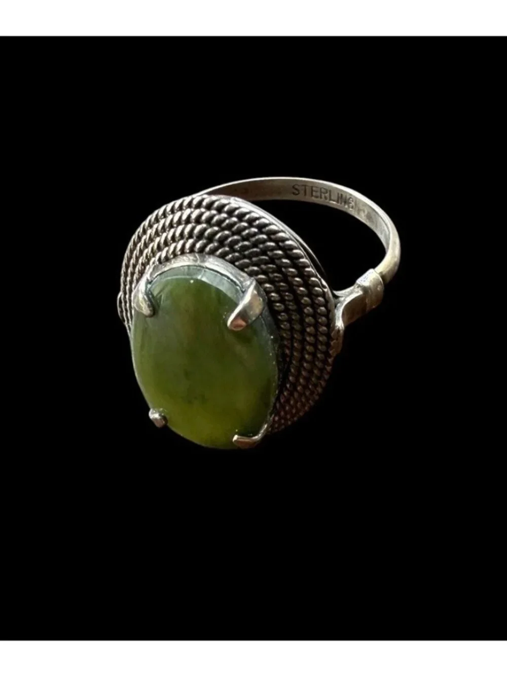 Vintage Sterling Silver Oval Green Jade Cabochon Ring Twisted Rope Border